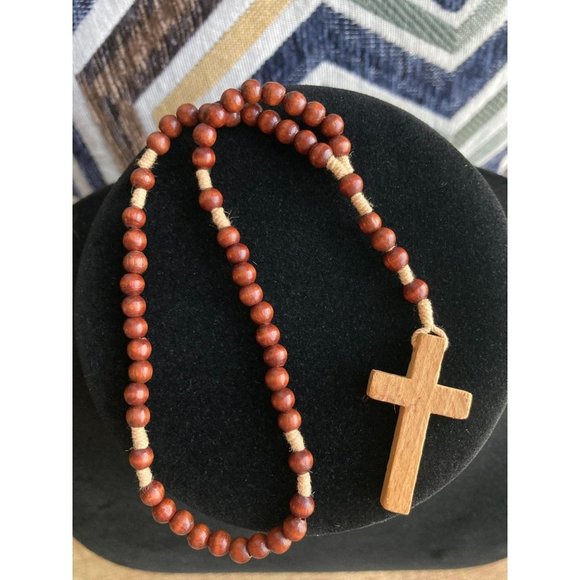Small Wooden Rosary Bracelet w Assisi Cross - Picture 5 of 5